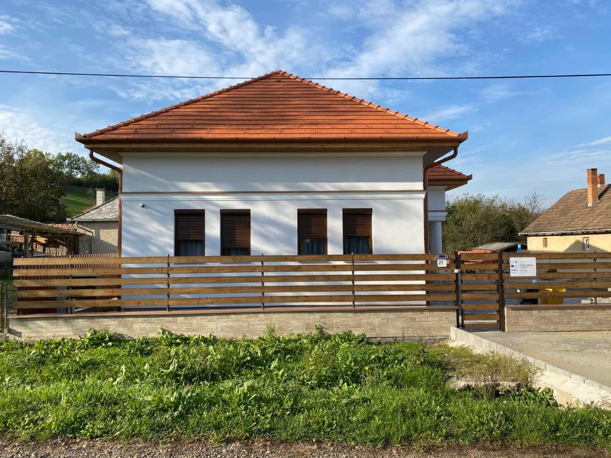 Lukacs Vendeghaz Hotel Erdohorvati Exterior foto
